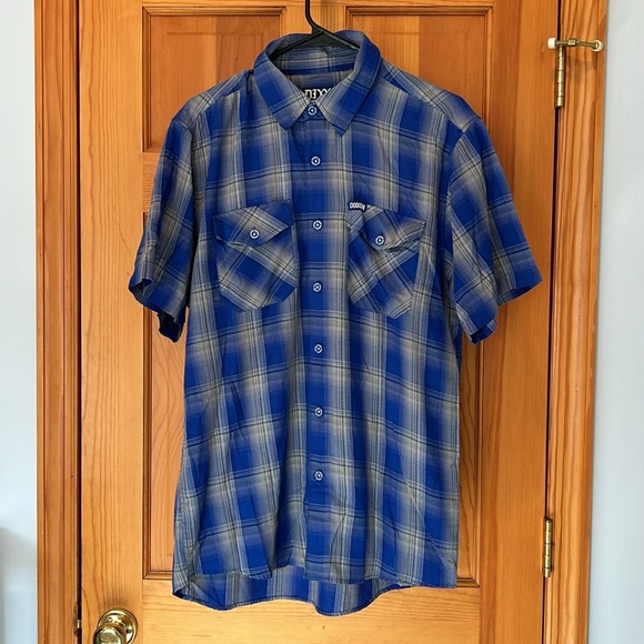 Dixxon Flannel Company Bamboo Short Sleeve Button Up in Ocean Blvd Size Medium - Picture 3 of 9
